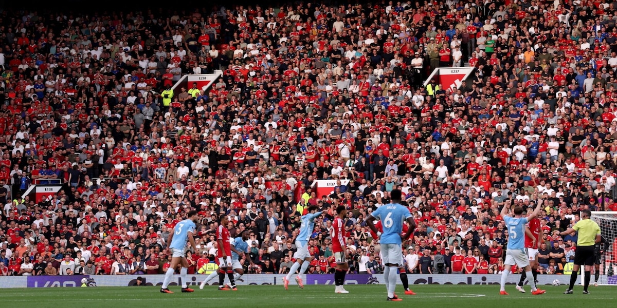 Manchester United nei guai: debito da oltre 1 miliardo, in vendita anche parte dell'Old Trafford