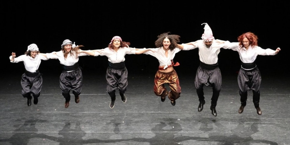 A Torino il ritmo del Libano: workshop di dabka con Layal Chamas