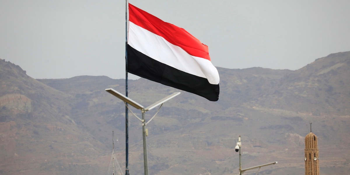 Media, forze governative yemenite attaccano gli Houthi vicino a Bab el Mandeb