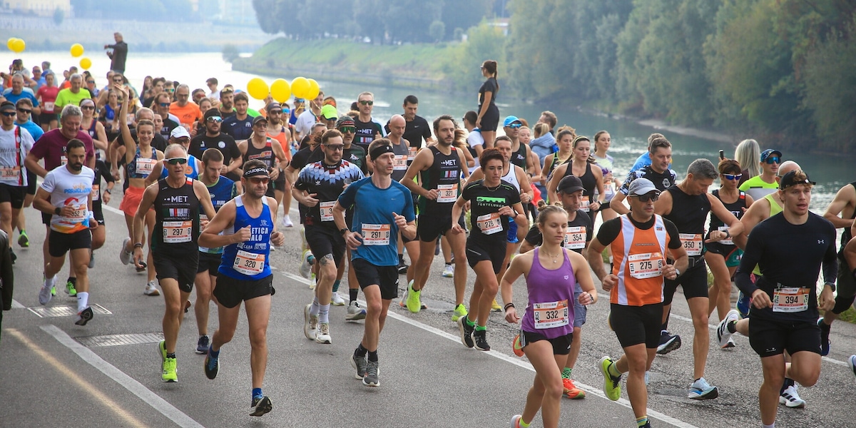 Domenica sull'Adige la Verona Run Fast 10K, la gara più veloce di Verona
