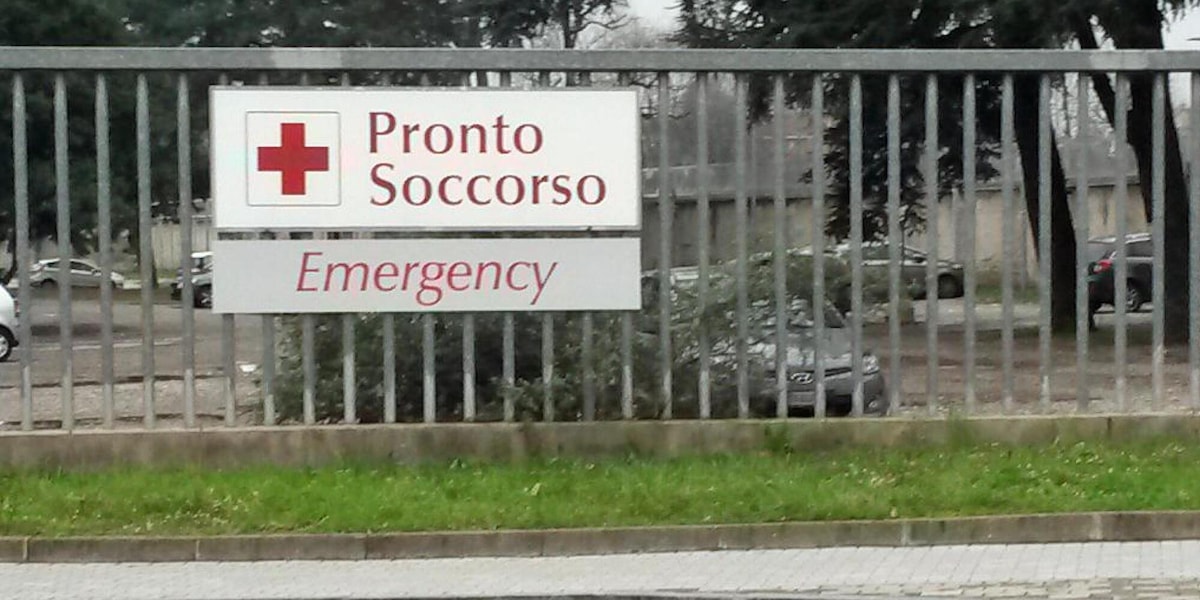 Neonato abbandonato in un sacchetto per strada nel Milanese