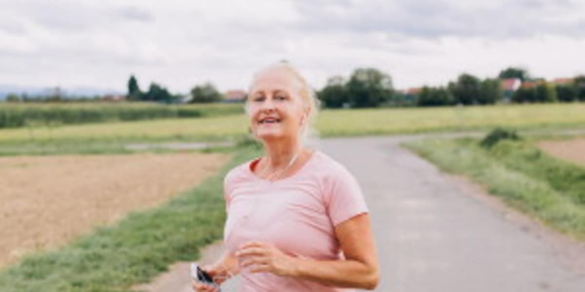 Giornata Mondiale della Menopausa, come prendersi cura di energia, ossa, muscoli e benessere