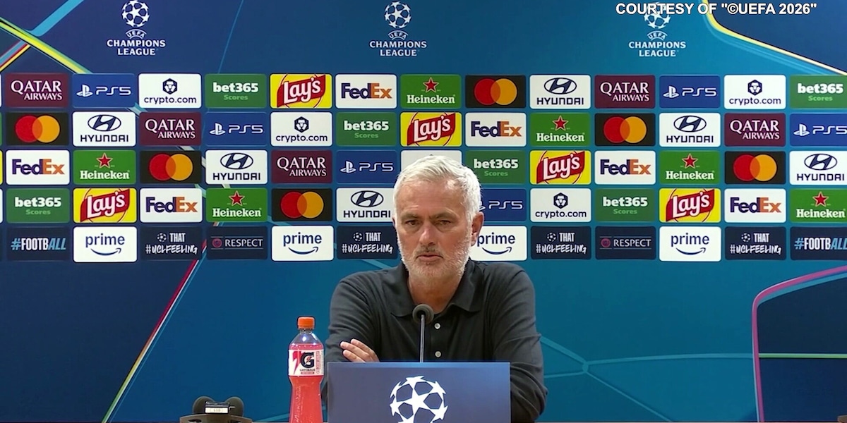 Mourinho: "Non ho parole per questa accoglienza"