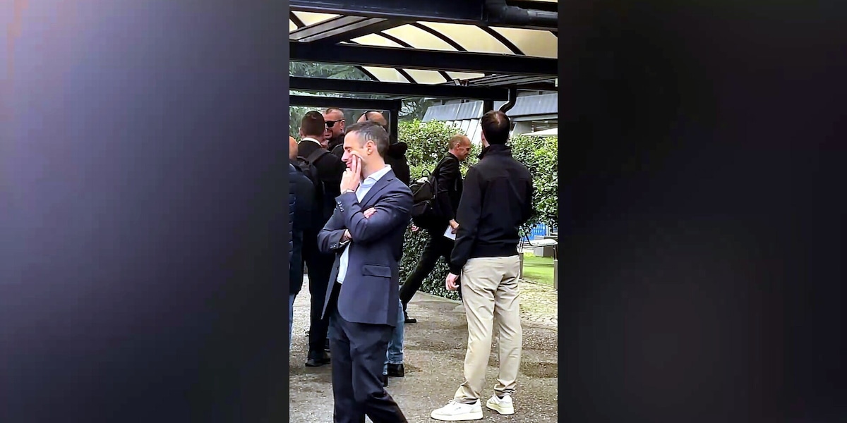 Napoli, l'arrivo in Brianza degli azzurri