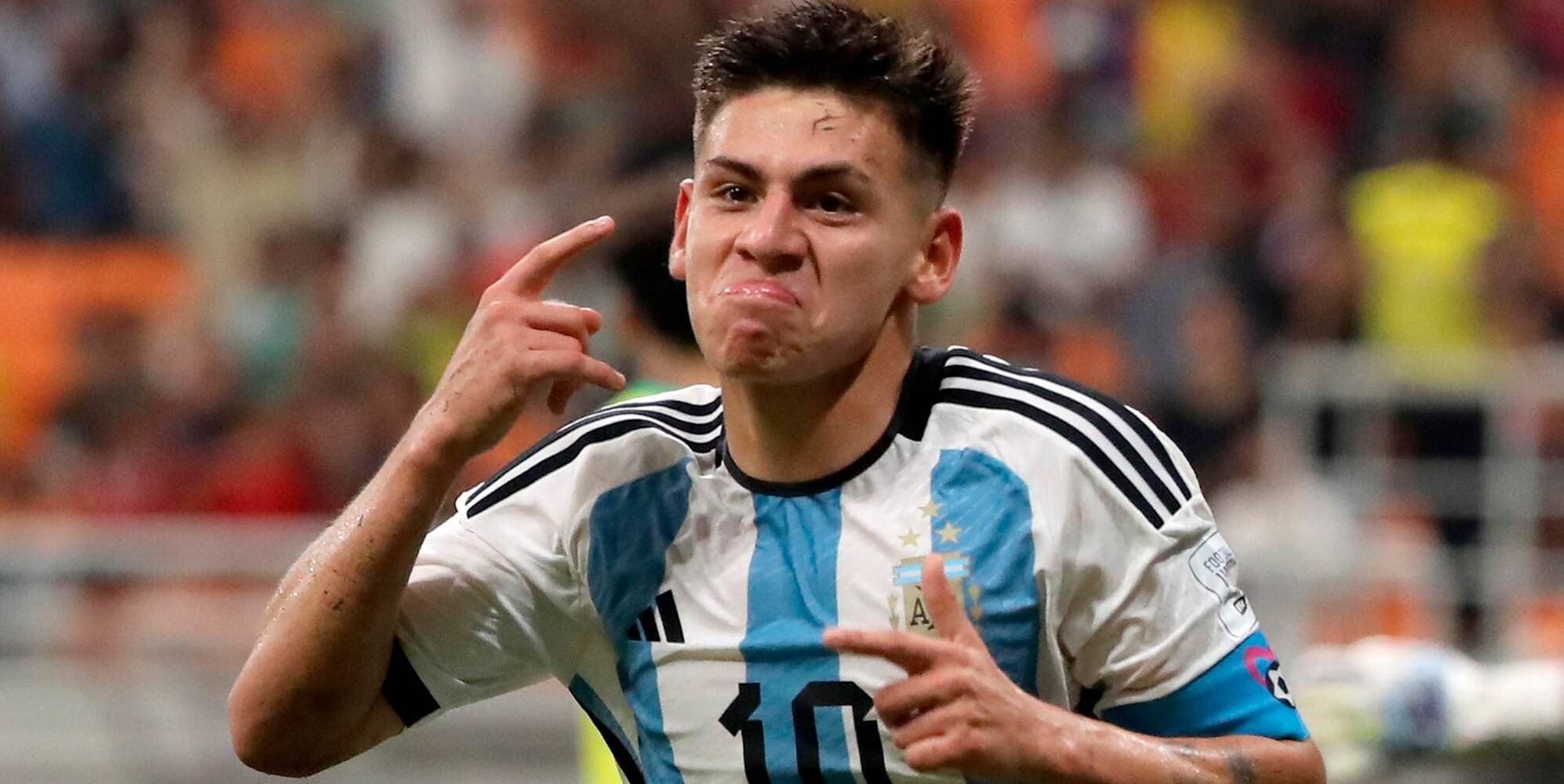 <p>Echeverri fa litigare Manchester City e Roma. Pellegrini valuta l&rsquo;addio</p>