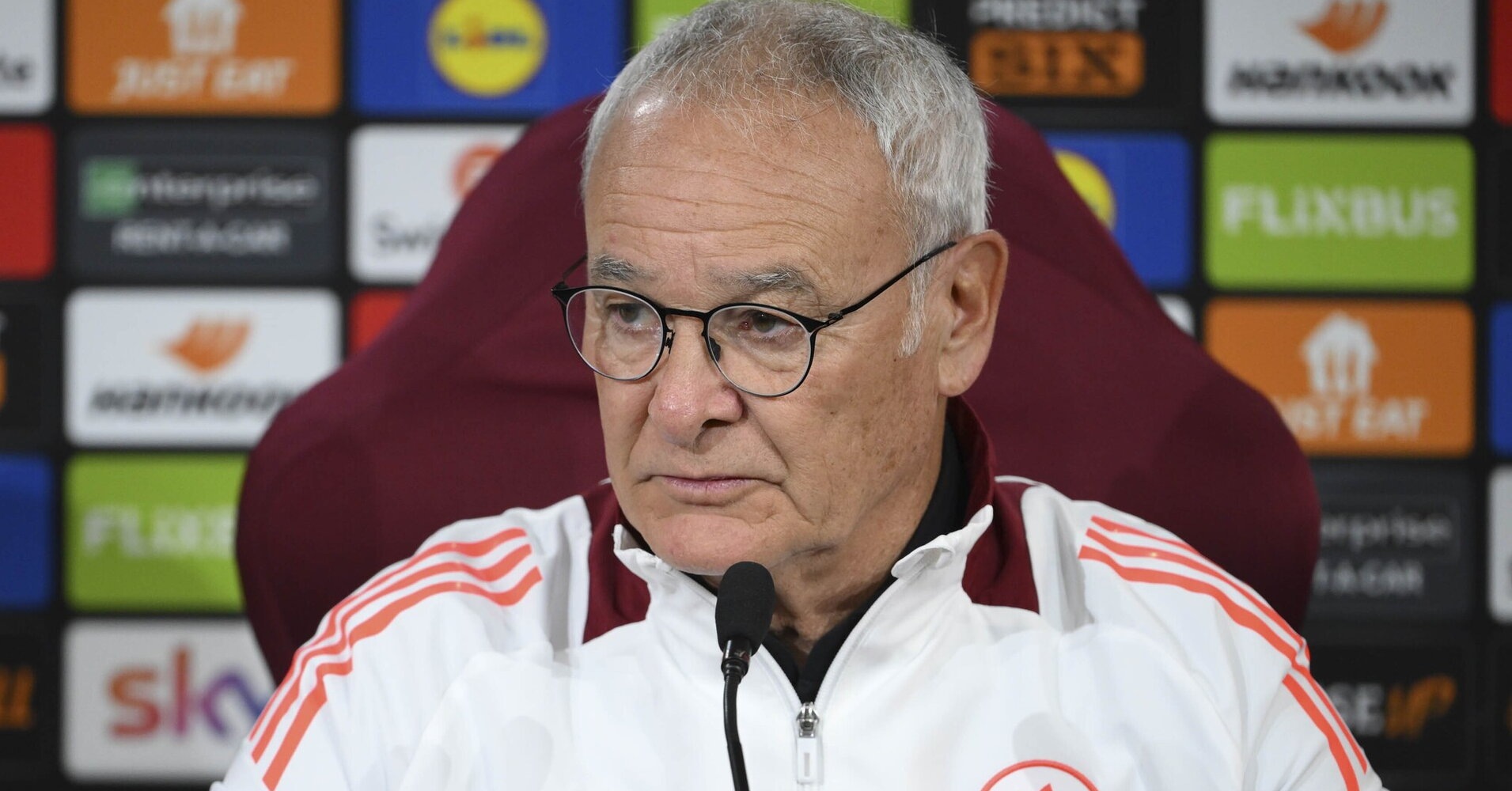 Roma, Ranieri: &quot;Dybala altra categoria. Hummels e Paredes? Sull'aereo erano titolari&quot;