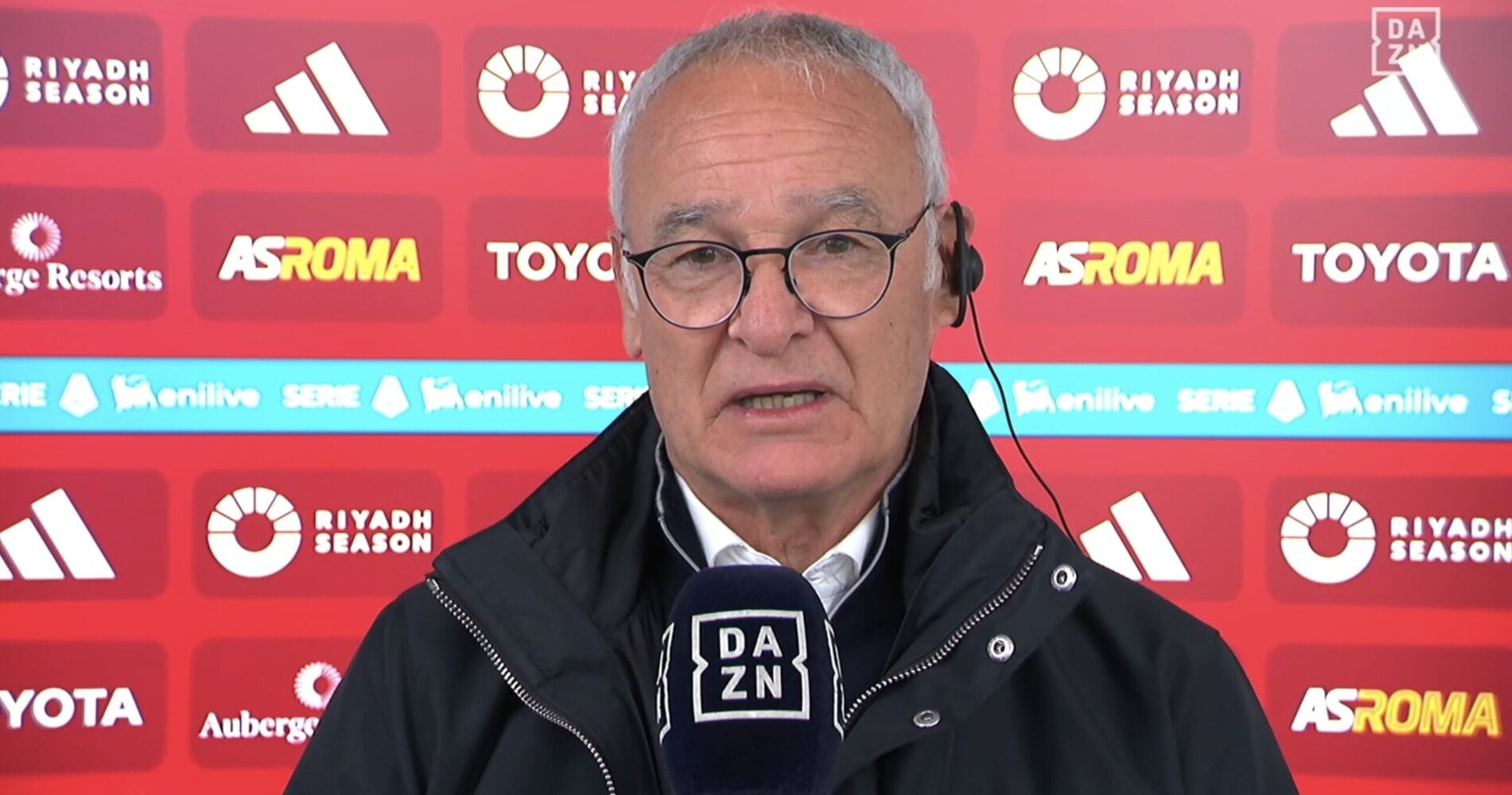 <p>Ranieri: "Schiacciati dalla Juve. Se devo scommettere, entrano in Champions"</p>