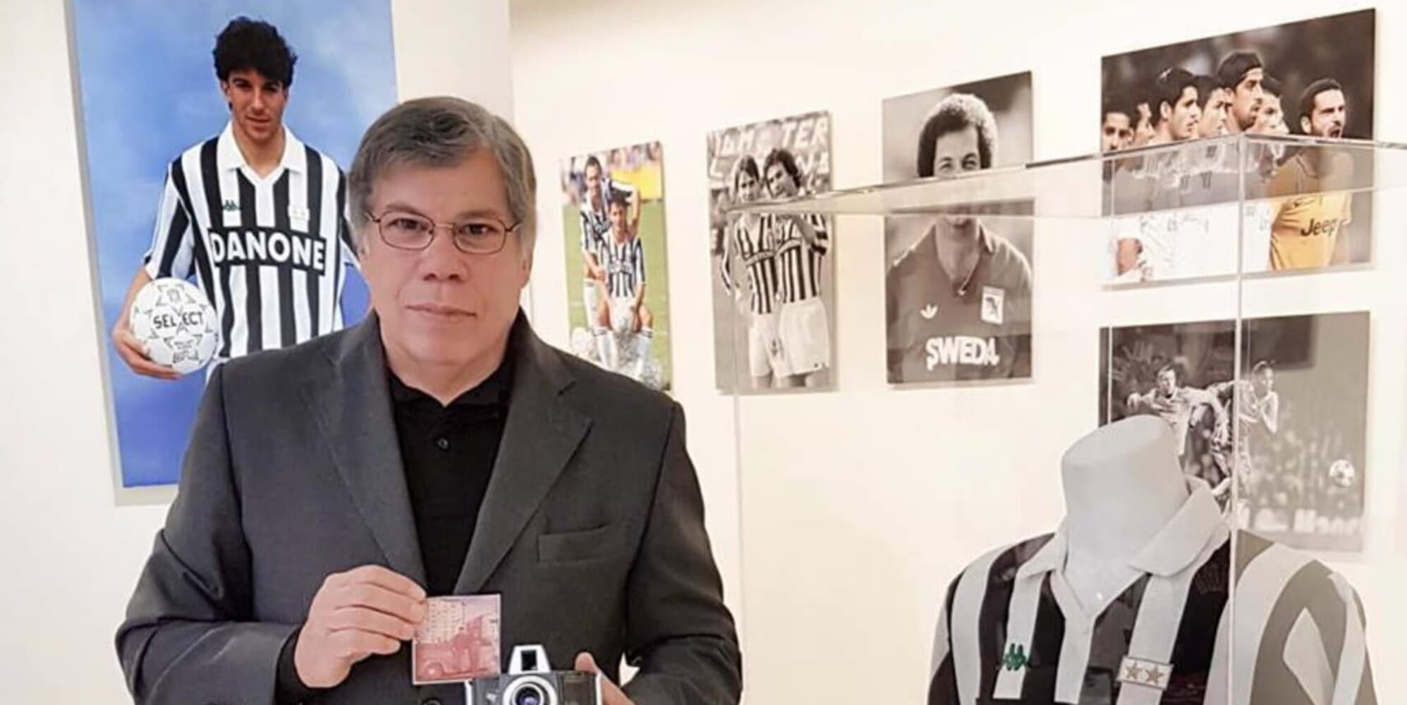 TS – suo il famoso scatto di Platini a Tokyo TS – suo il famoso scatto di Platini a Tokyo