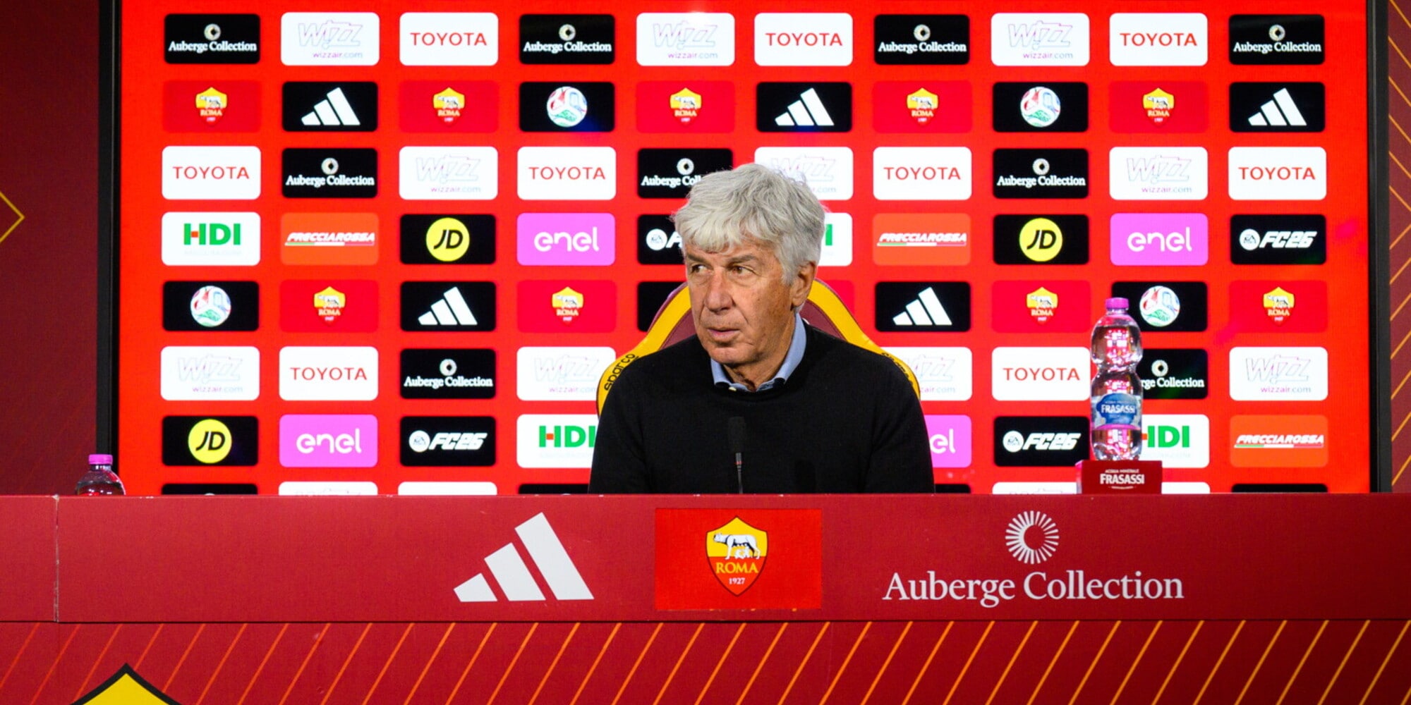 Gasperini e le voci su Totti: "Lo faccio giocare subito". Stoccata agli arbitri: "C'&egrave; confusione"