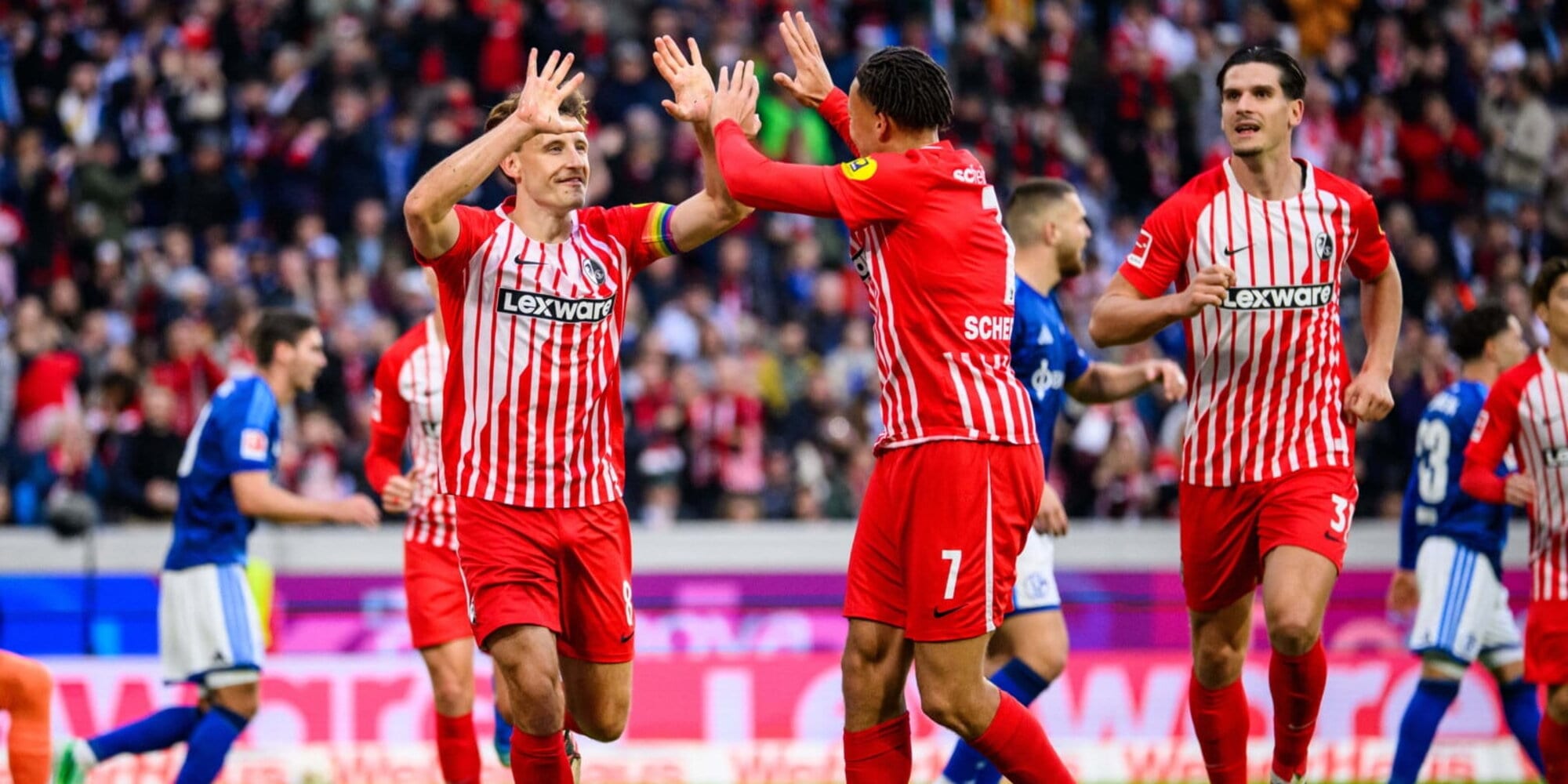 A Friburgo házon belüli álmokkal és okos igazolásokkal vezeti a Bundesligát