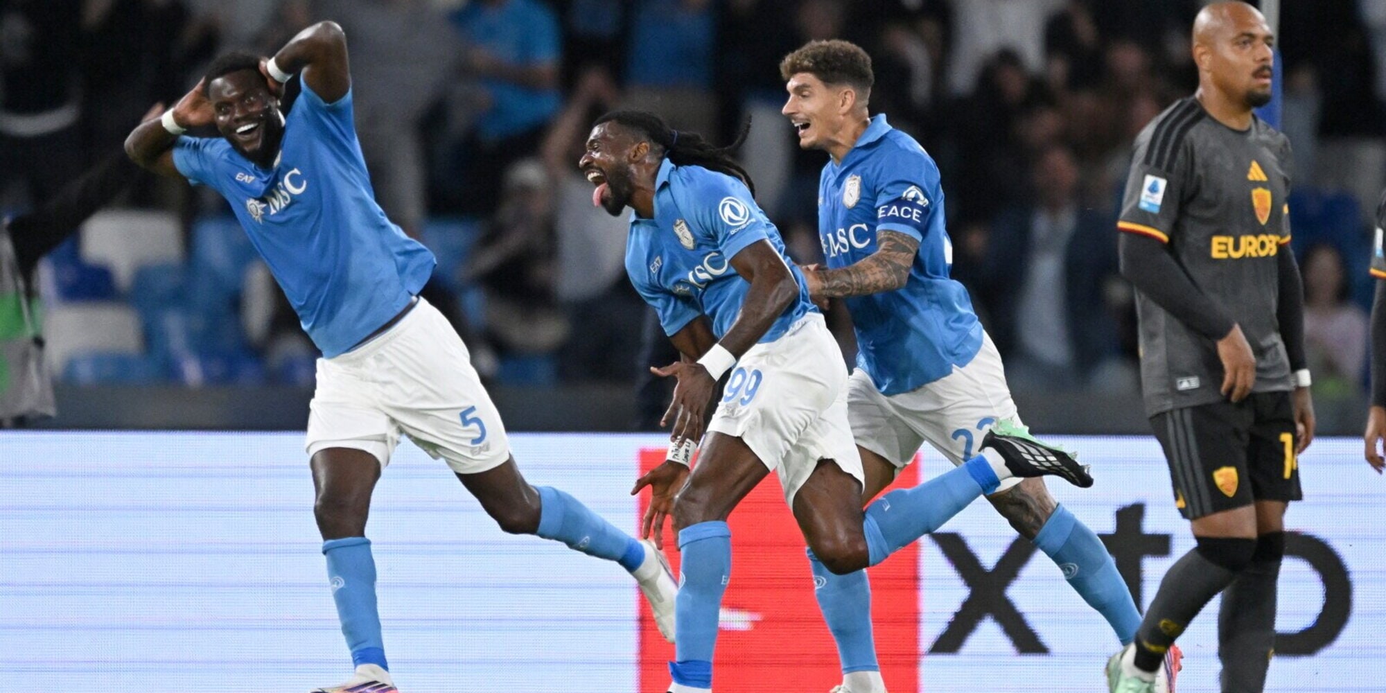 Gólzáporos, drámai döntetlent hozott a Napoli és a Roma rangadója