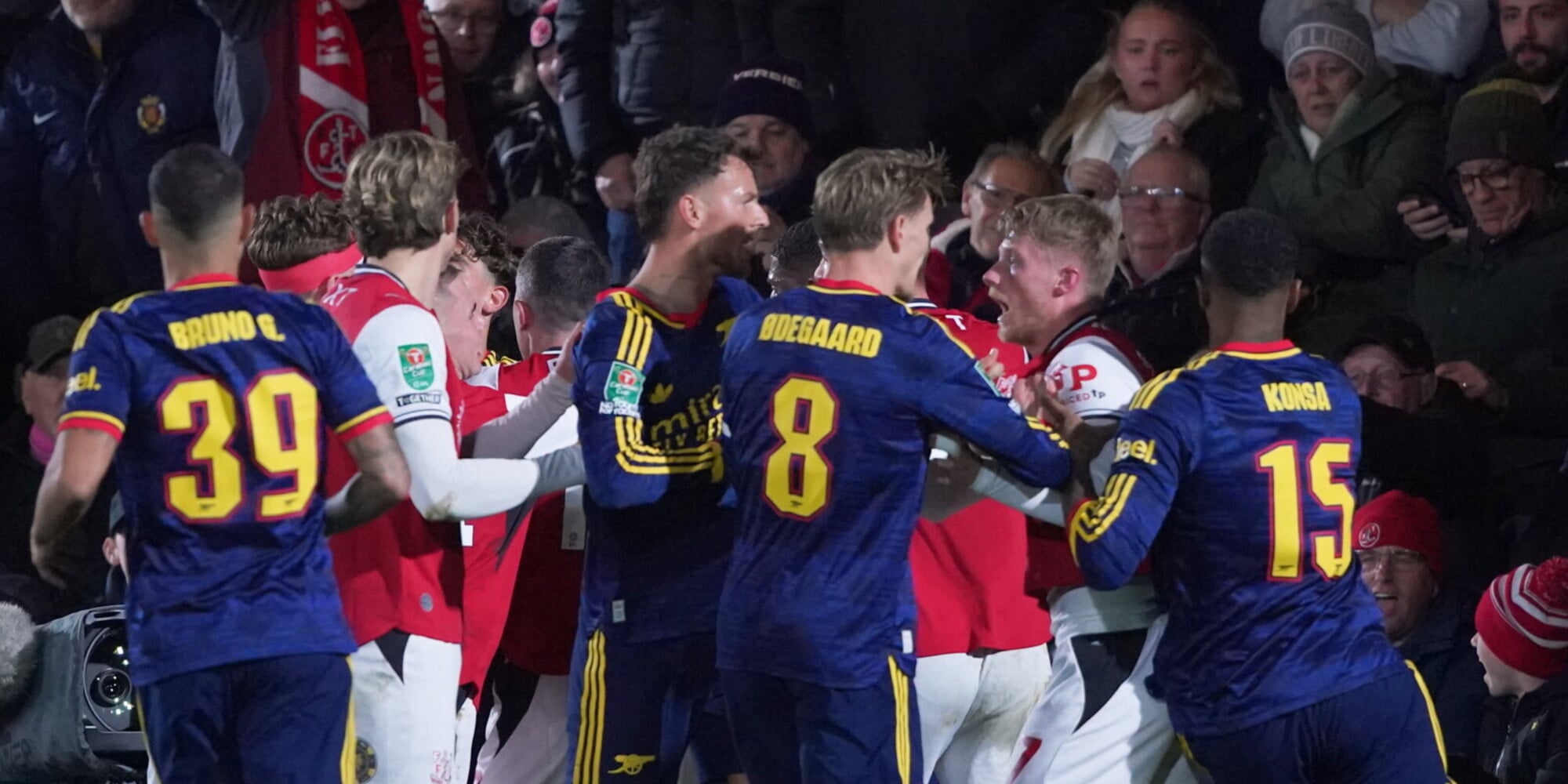 Arsenal shock: fuori dalla Carabao col Fleetwood! Dortmund avanti al 93', goleade in Coppa del Re