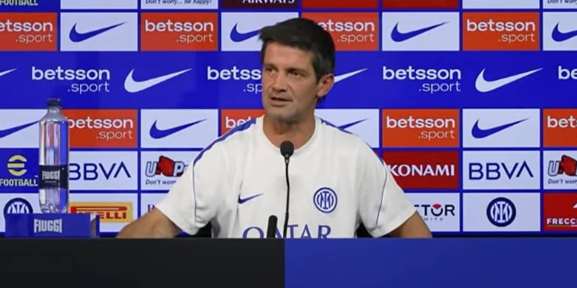 Chivu és a hét nyeretlen derby: „A szituációk a Milan kezére játszottak”