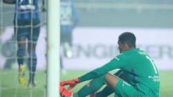 La papera di Lafont manda l'Atalanta in finale di Coppa Italia