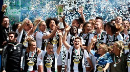 Juventus Women da sogno: Sara Gama alza la Coppa Italia