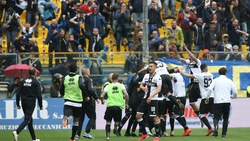 Il Parma è salvo: al Tardini parte la festa!