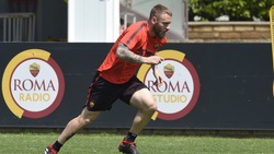 De Rossi, concentrazione in allenamento per la partita di addio