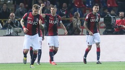 Il Napoli saluta con una sconfitta: festa Bologna al Dall'Ara