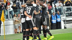 Higuain-Bernardeschi-Ronaldo: tris Juve in Champions