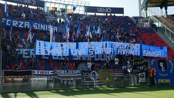 I tifosi della Sampdoria incoraggiano Mihajlovic: "Avanti Sinisa"