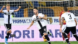 Parma, che festa al Tardini! Sprocati-Cornelius stendono la Roma