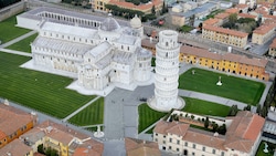 Coronavirus, Pisa e Livorno deserte viste dall'alto