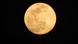 La Superluna, più luminosa e vicina