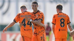 Ronaldo-Kulusevski, l’intesa è in arancione: manita Juve al Novara