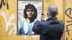 Maradona diventa Che Guevara: l’omaggio di Roma