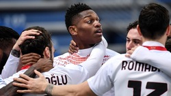 Flash Leao: gol da record! Il Milan stende il Sassuolo e resta in vetta