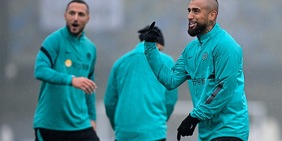 L’Inter si allena sotto la pioggia: Sheriff e Milan nel mirino