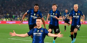 Vlahovic illude la Juve, ma Perisic trascina l'Inter alla Coppa Italia