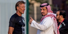 Renard, look da Martini Dry e piglio da condottiero: cos’altro?