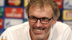 Il Lione è in difficoltà, Blanc è autoironico: "Cambiamo allenatore"