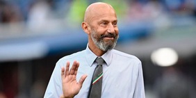 Vialli col suo sorriso girasole ci illumina la vita da scegliere