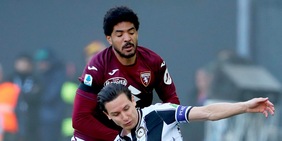 Il Torino sfida l'Udinese nel ricordo di Ormezzano: lutto al braccio per i granata