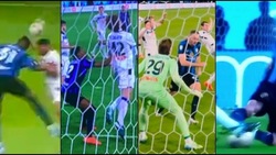 Inter, il gol vantaggio irregolare e Barella: Scalvini steso e... ammonito