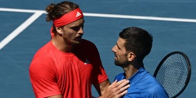 Lo smash di Sascha per i fischi a Nole