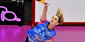 “Novara coloriamo d’azzurro questo mese”