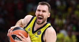 Milano dopo il flop riparte col ds Baiesi: colpi top in arrivo