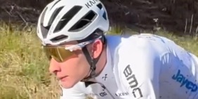 Privitera muore a 19 anni, tragedia al Giro della Valle d'Aosta. Merckx: "Insostituibile"