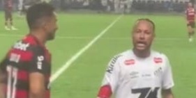 “Sei un mercenario!”: Danilo insultato dal tifoso, arriva Neymar