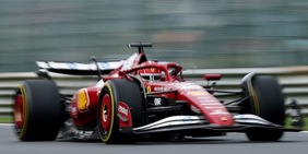 Leclerc a podio, che bella rimonta di Hamilton a Spa. Trionfa Piastri