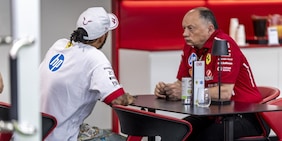 Ferrari, Vasseur ammette: "Abbiamo sottovalutato la sfida che attendeva Hamilton"