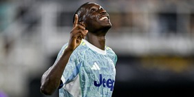 Kolo Muani, salto triplo Juve: la distanza col Psg, l'uscita della "seconda linea" e l'affare chiave