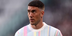 Vlahovic, no anche alla Premier! Champions, Allegri o si prende i soldi dalla Juve...fino alla fine