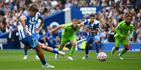 Juve, O'Riley subito in gol col Brighton. Tris Tottenham, pari Newcastle, tracollo West Ham