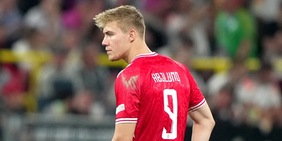 Hojlund, Conte si avvicina: Napoli pronto a spendere altri 40 milioni