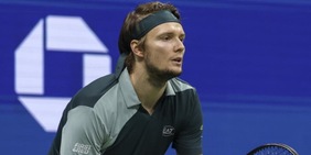 Sinner, Bublik sogna un altro scherzetto. E avvisa gli US Open: “Spero solo di non…”