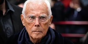 Giorgio Armani è morto: il re della moda e ultimo partner Juve aveva 91 anni
